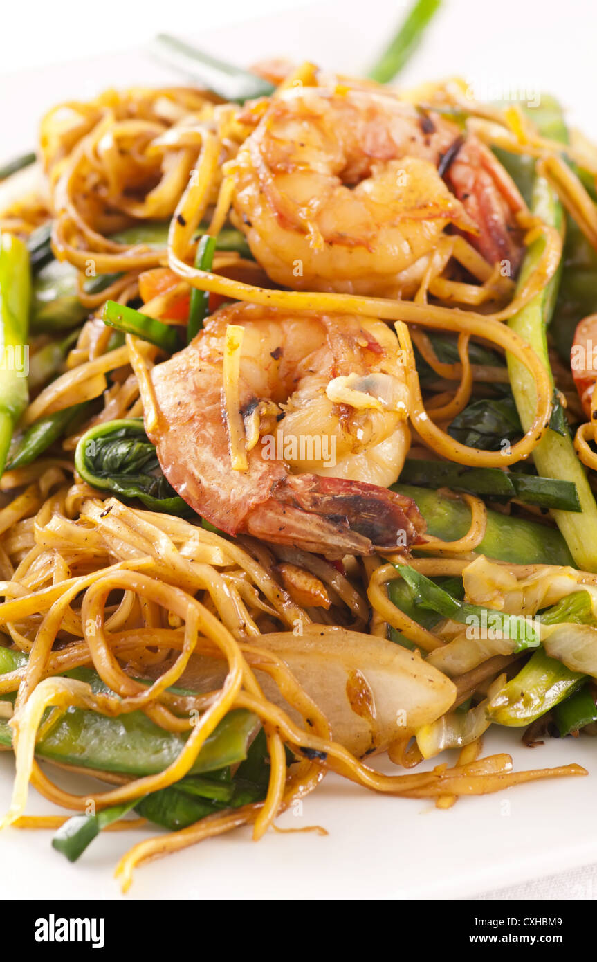 - Remuer chinois nouilles frites Banque D'Images