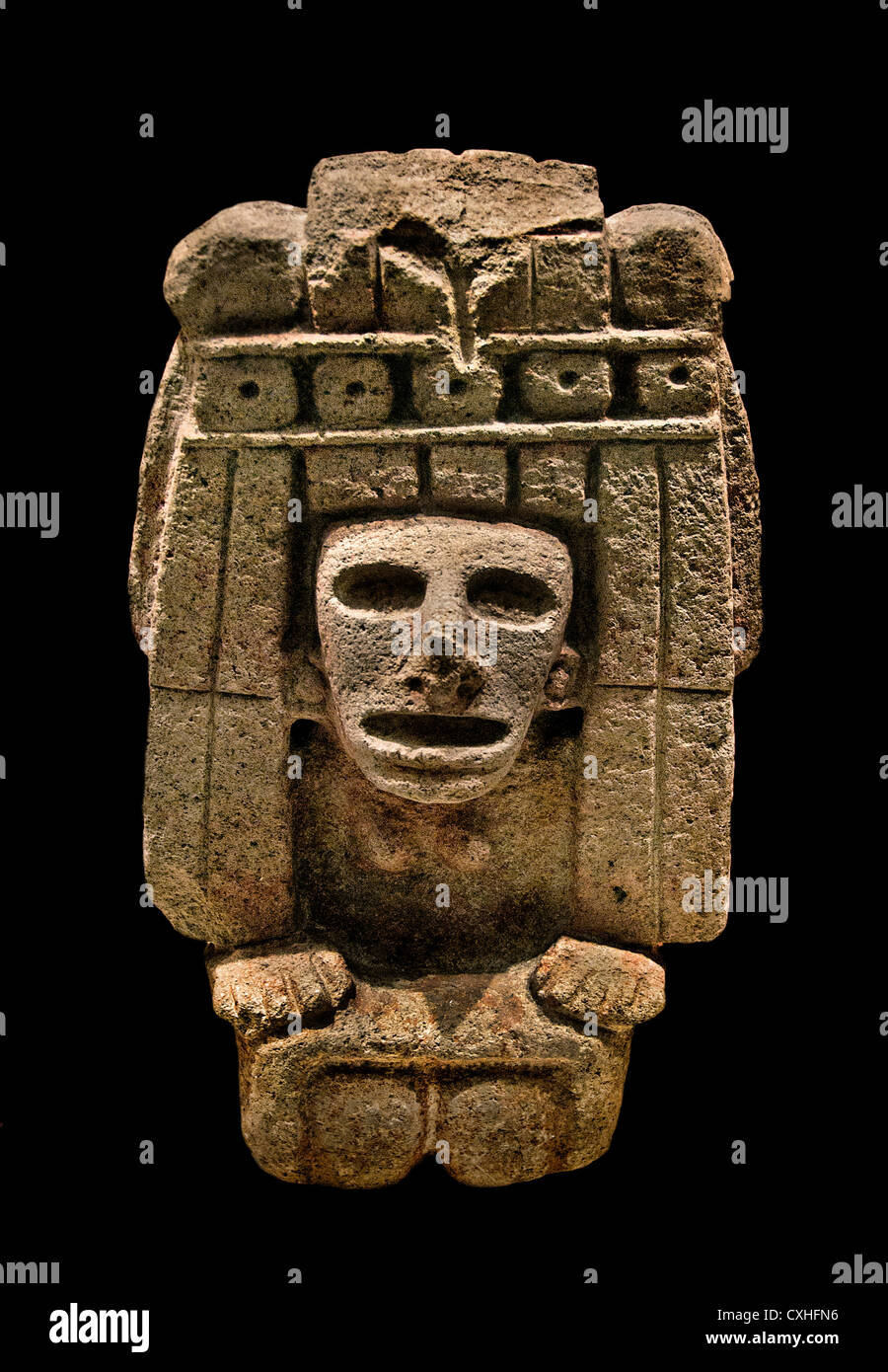 Divinité maïs Chicomecoat 15ème siècle Mexique Méso-amérique 35,56 cm x basalte Aztèque Banque D'Images