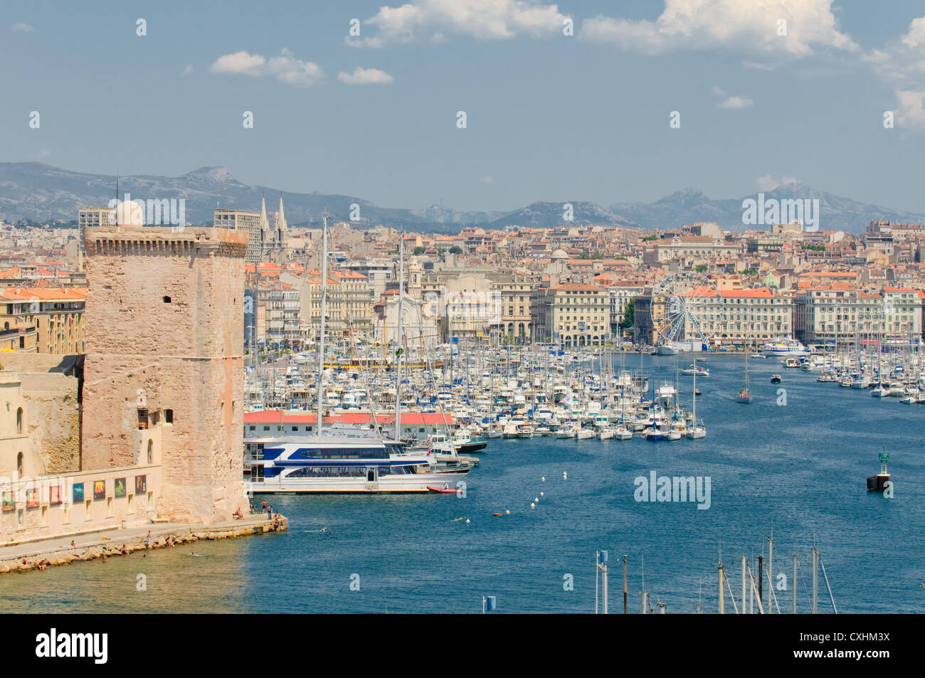 Vue panoramique de Marseille et vieux port Banque D'Images