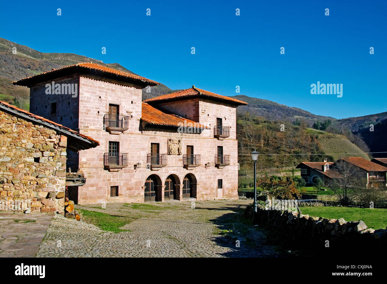 Palace chambre Carmona Cabuerniga Valley Cantabrie Espagne casona palacio conjunto Historico Artistico cantabria españa Banque D'Images