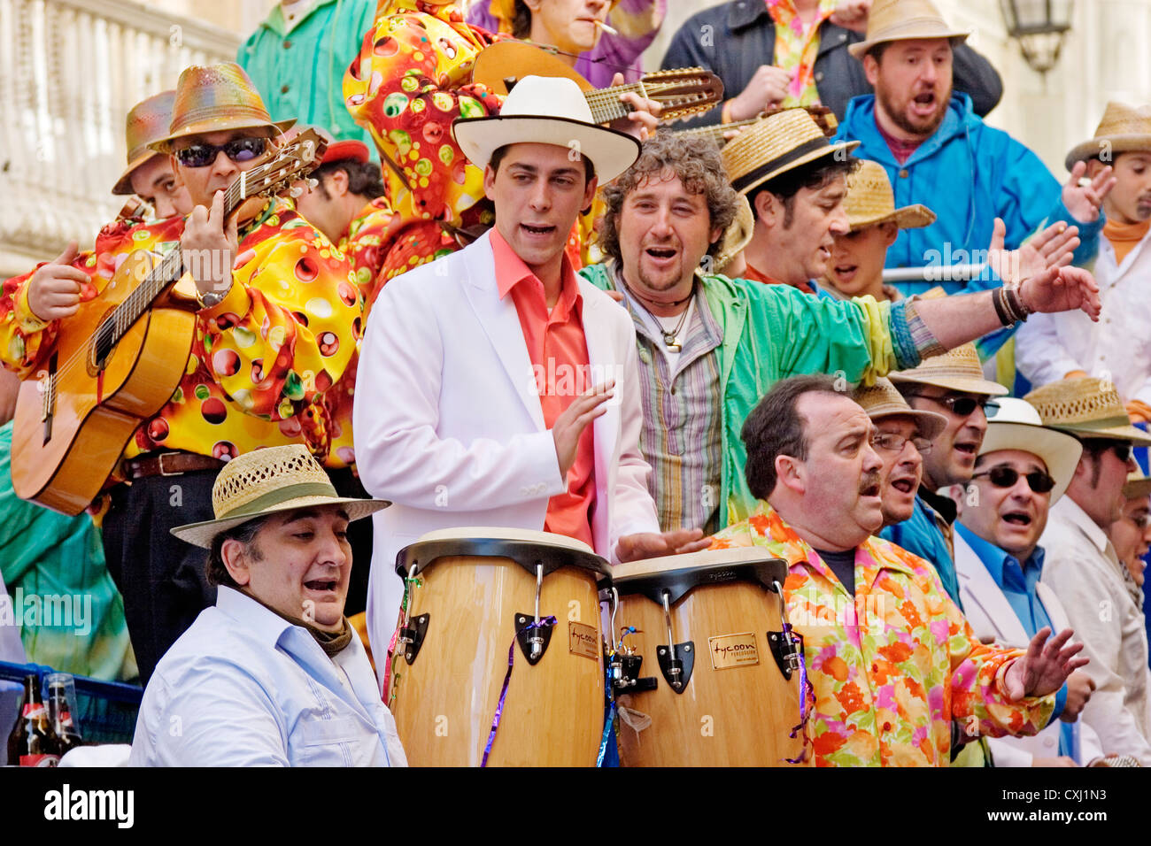 Groupe choral dans le carnaval de Cadix Andalousie Espagne carrousel grupo de coros carrusel de los carnavals cadiz andalousie espagne Banque D'Images