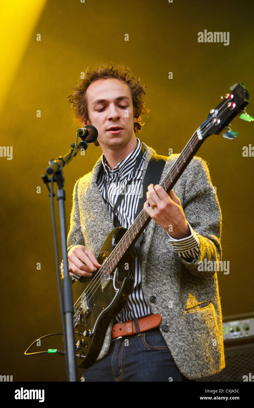 Mystery Jets sur scène à l'Eden sessions à l'Eden Project à Cornwall Banque D'Images