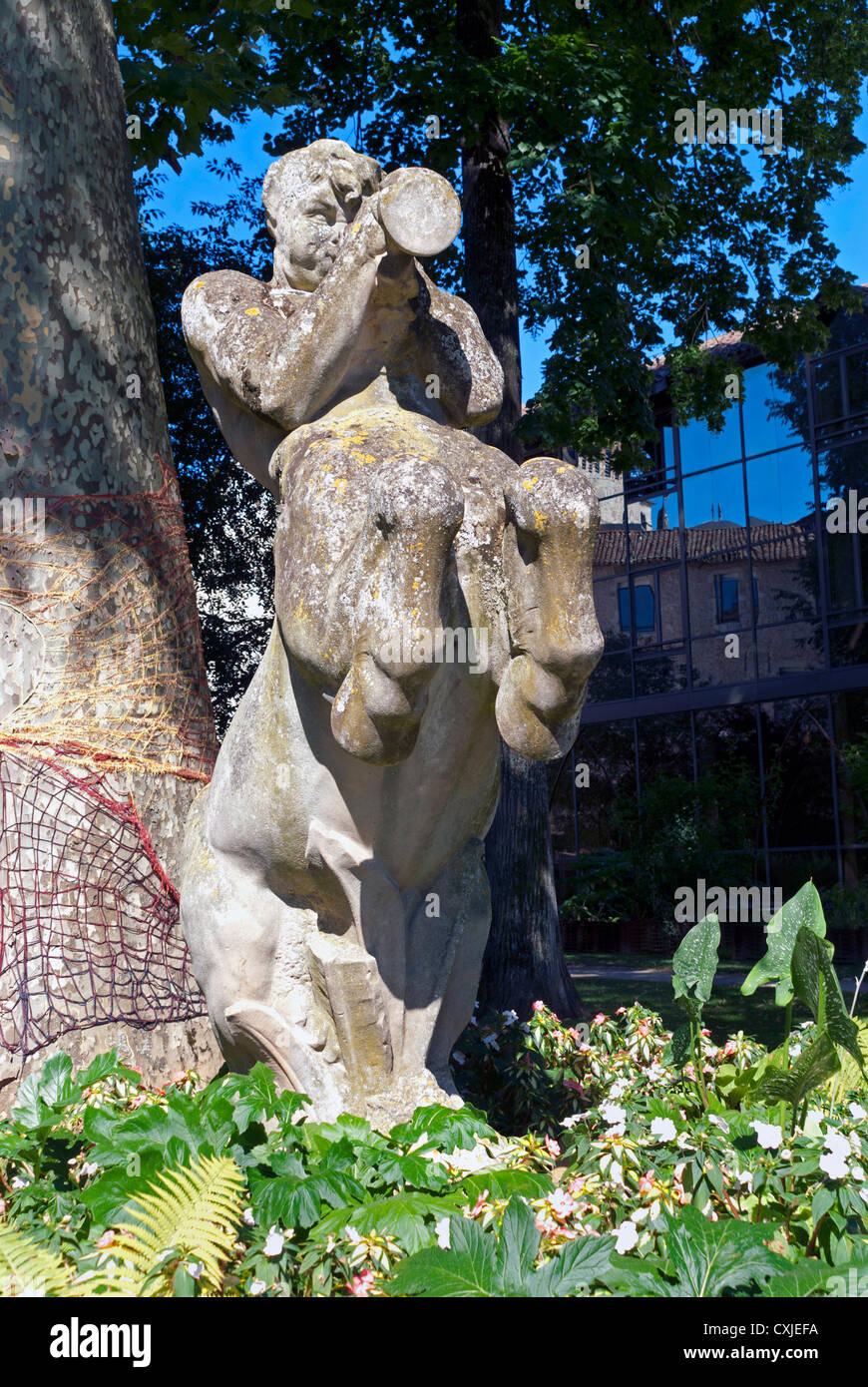 Statue de pierre à Cahors, France Banque D'Images
