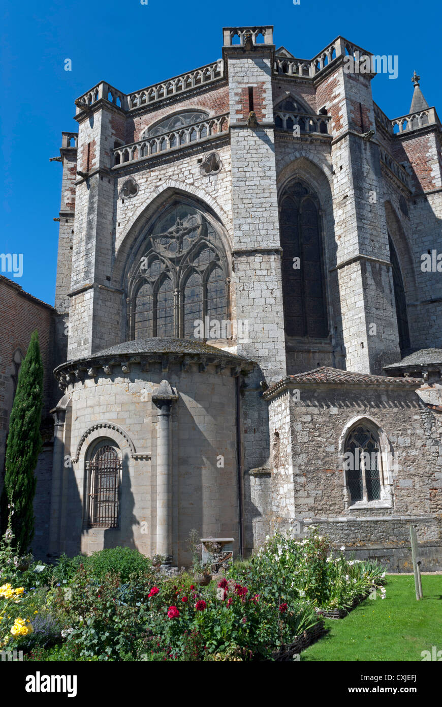Vue arrière de la cathédrale de Saint Etienne à Cahors, France Banque D'Images