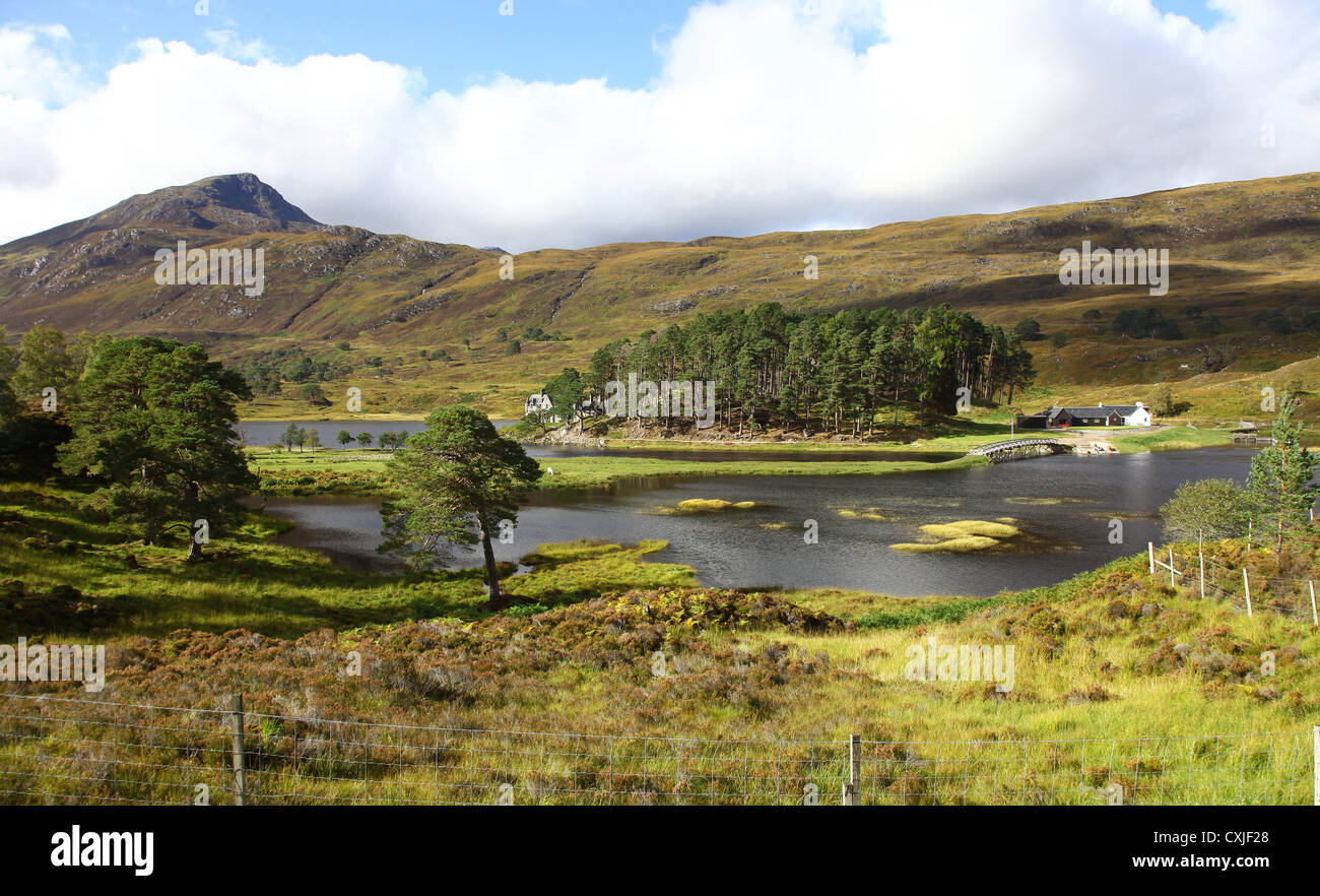 À l'égard Affric Lodge Loch Affric Glen Affric Inverness-shire Highlands écossais Highland Scotland UK Banque D'Images