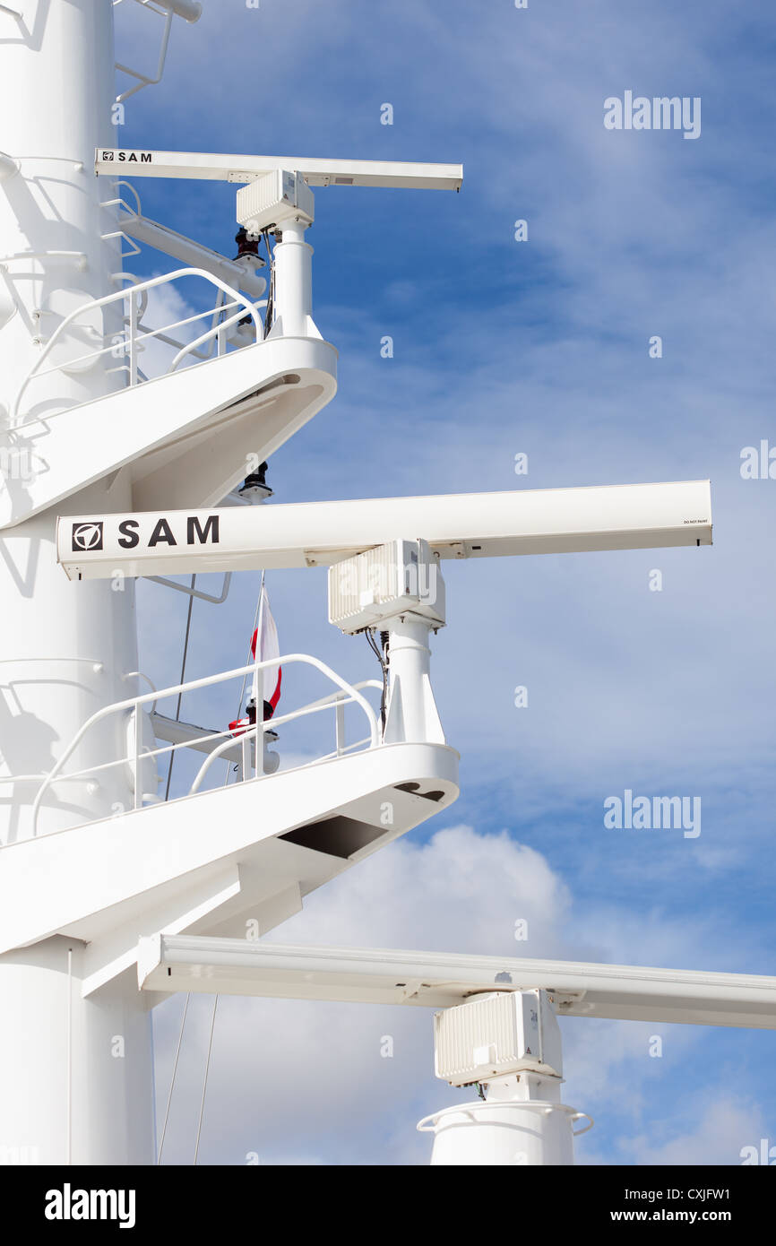 Radar de marine sur les scanners de Cunard Queen Victoria. Banque D'Images