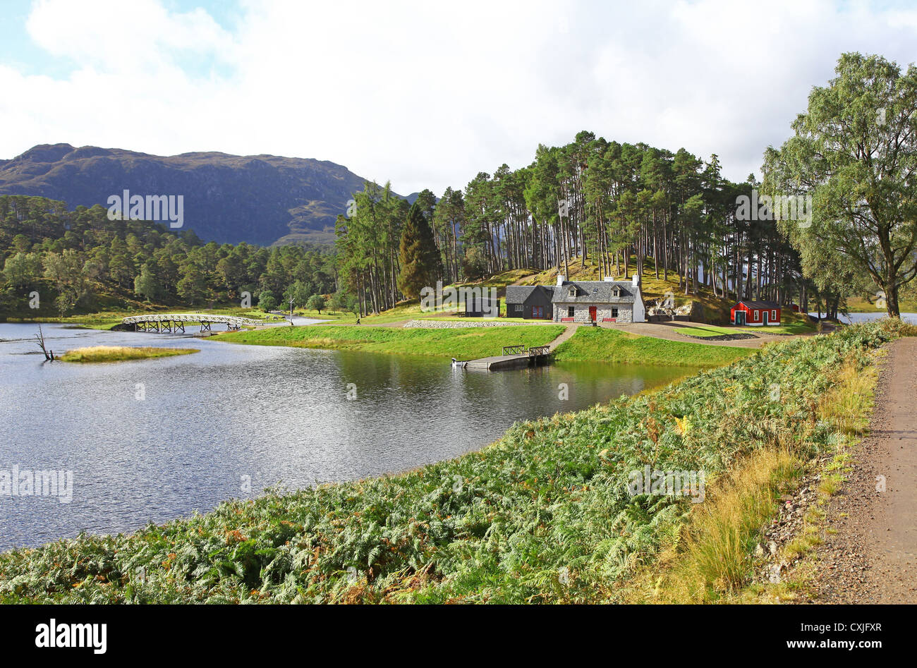 À l'égard Affric Lodge sur Loch Affric Glen Affric Scottish Highlands Scotland UK Banque D'Images