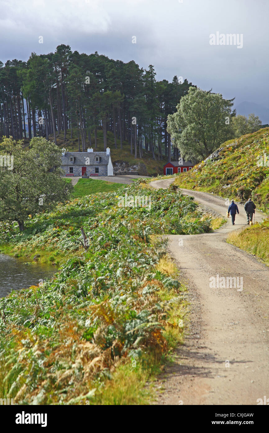À l'égard Affric Lodge sur Loch Affric Glen Affric Scottish Highlands Scotland UK Banque D'Images