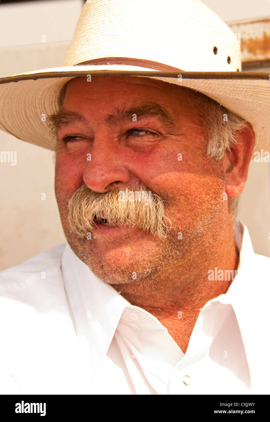 Portrait d'un Rodeo Cowboy, Bruneau, California, USA Banque D'Images