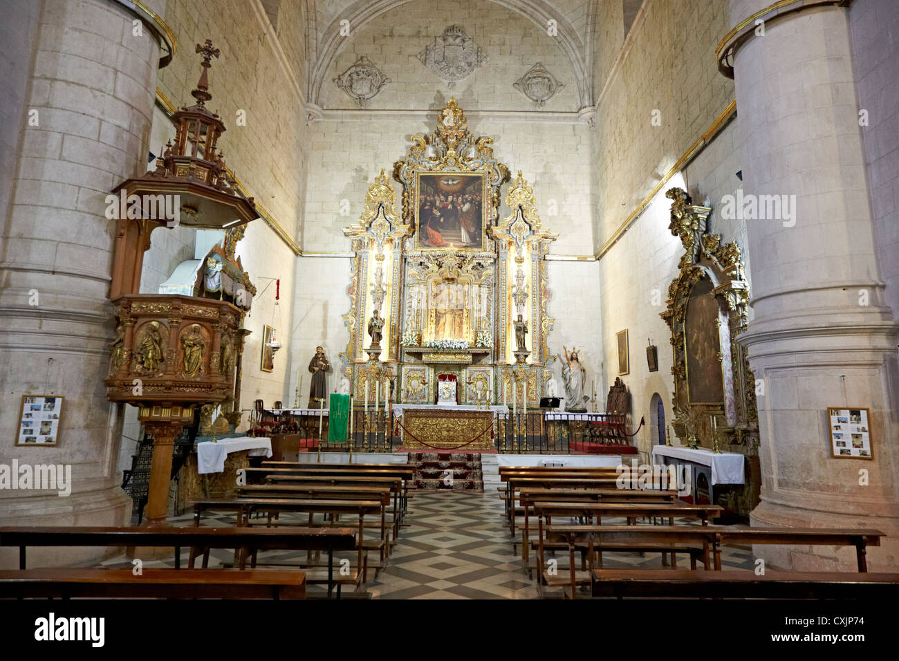 L'intérieur de l'Église d'Espiritu Santo ancienne forteresse Ronda Espagne Banque D'Images