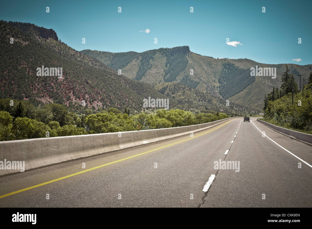 L'autoroute et vue panoramique, Mesa Comté, Grand Junction, Colorado, USA Banque D'Images