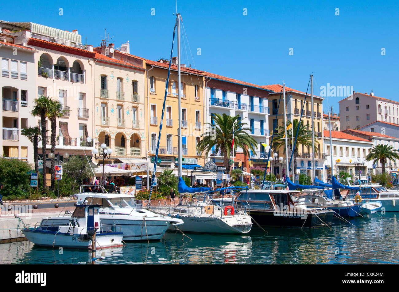 Port vendres Banque de photographies et d'images à haute résolution - Alamy