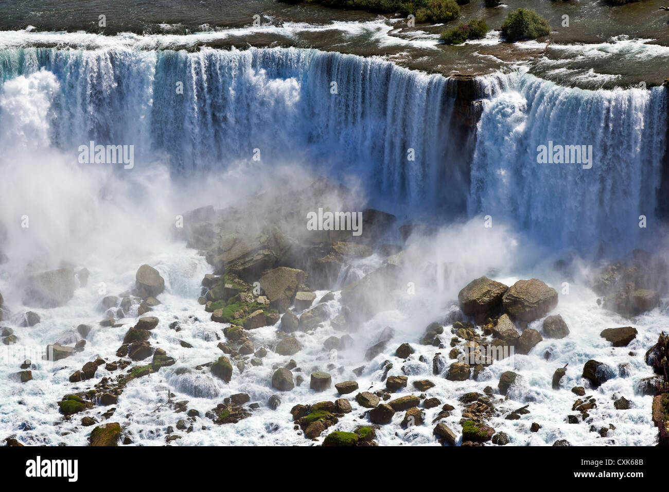 Les chutes américaines à Niagara Falls, New York Banque D'Images