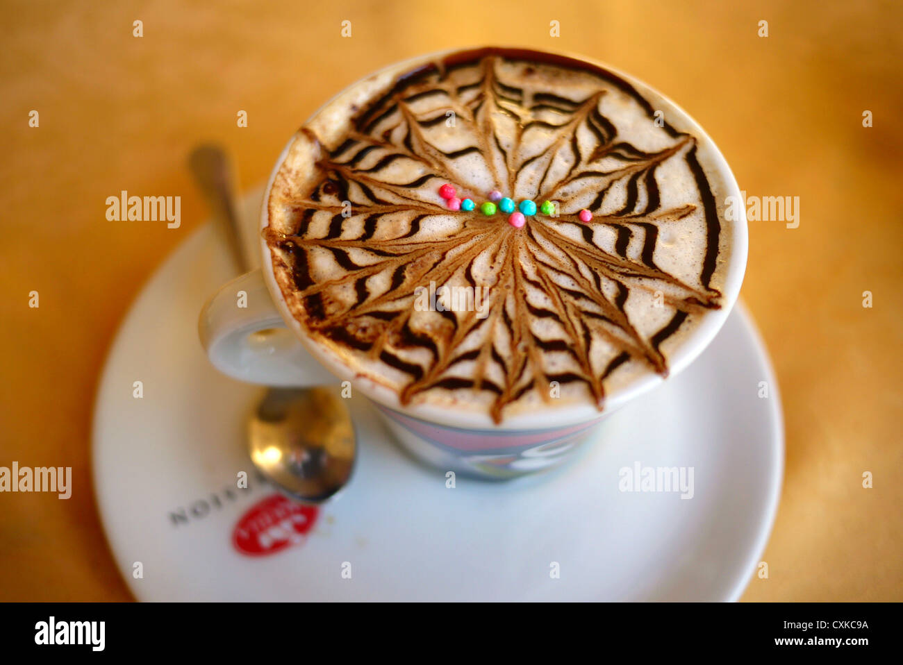 Cappuccino Banque de photographies et d'images à haute résolution - Alamy
