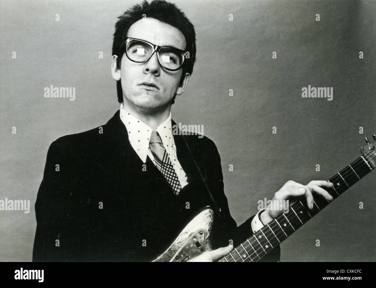 ELVIS COSTELLO photo promotionnelle de musicien de rock britannique de 1980 Banque D'Images