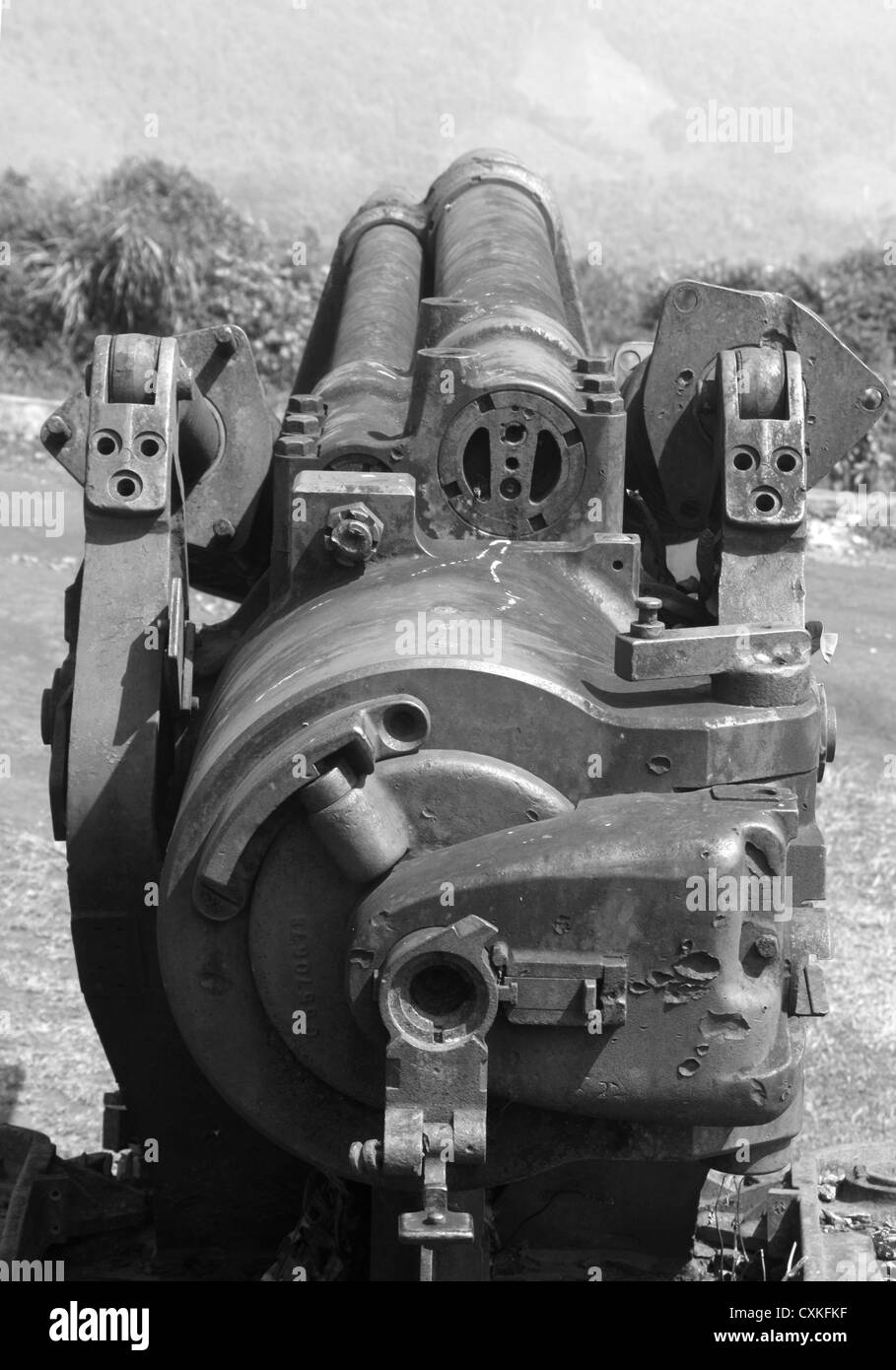 Pièce d'artillerie nous a abandonnés sur les montagnes à Khe Sanh fire musée, Vietnam Banque D'Images