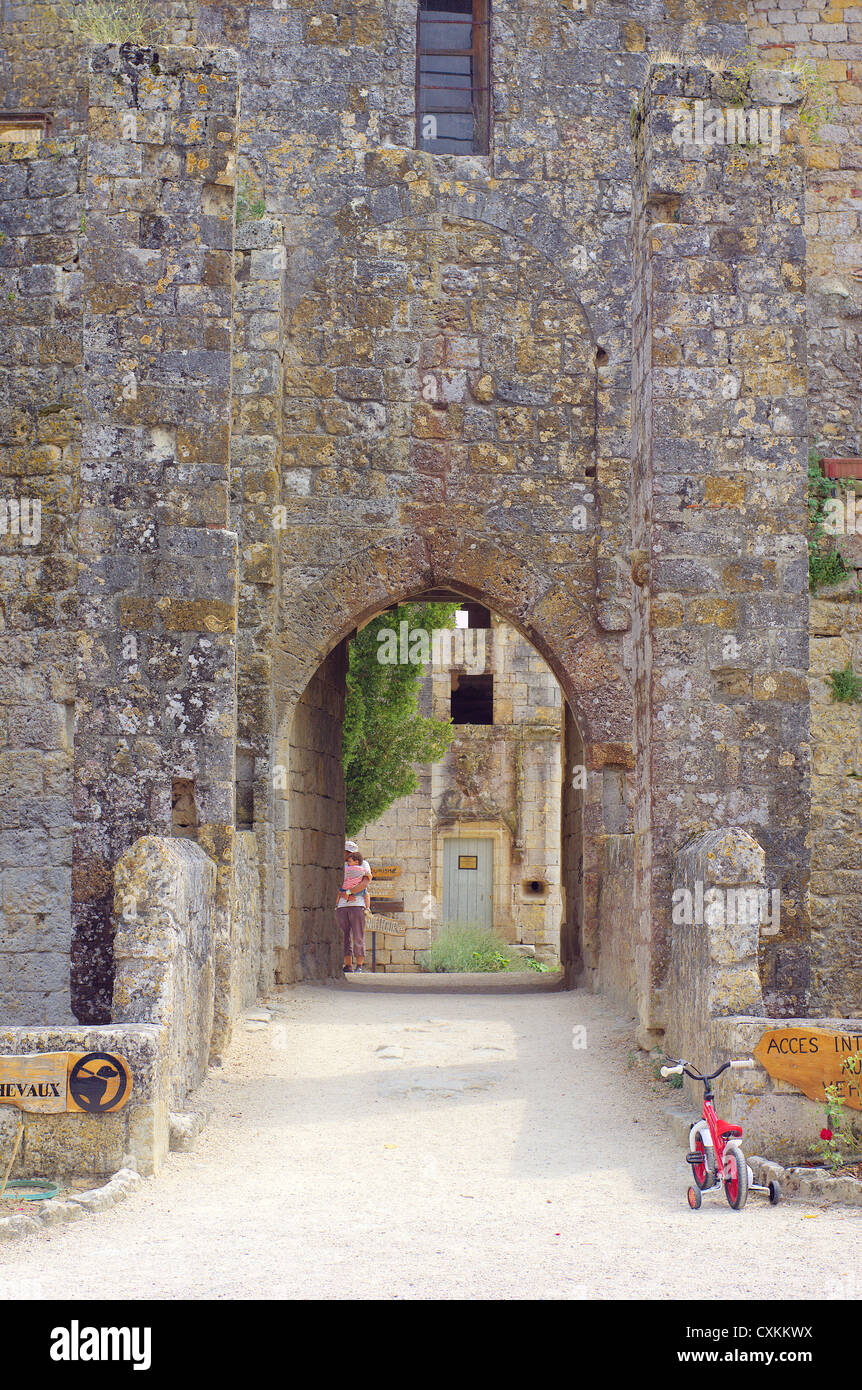 Larressingle village médiéval fortifié, bastide Perigord Banque D'Images