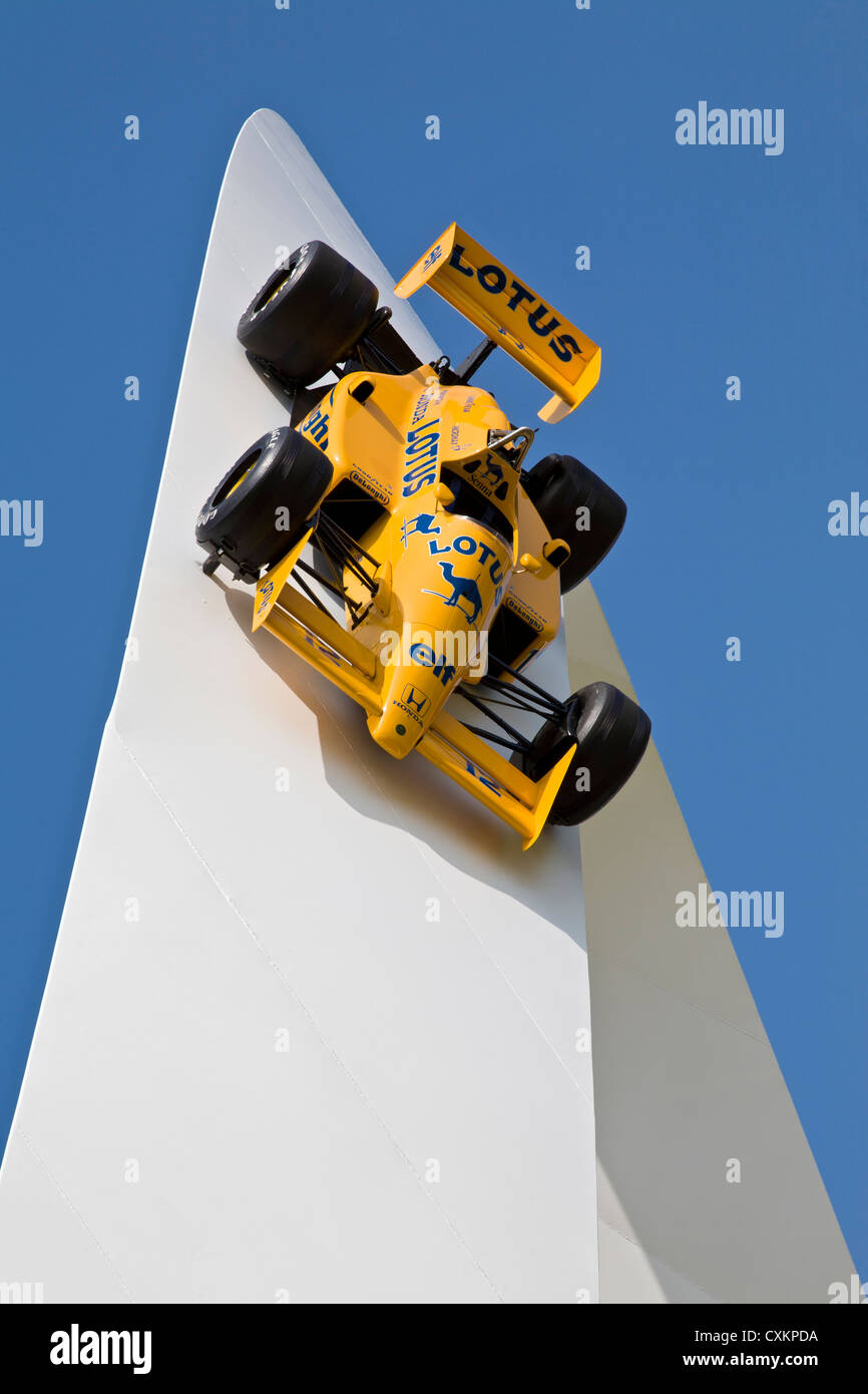 Sculpteur Gerry Judah conçu Lotus 60e anniversaire de l'affichage à l'édition 2012 du Goodwood Festival of Speed, Sussex, UK. Banque D'Images