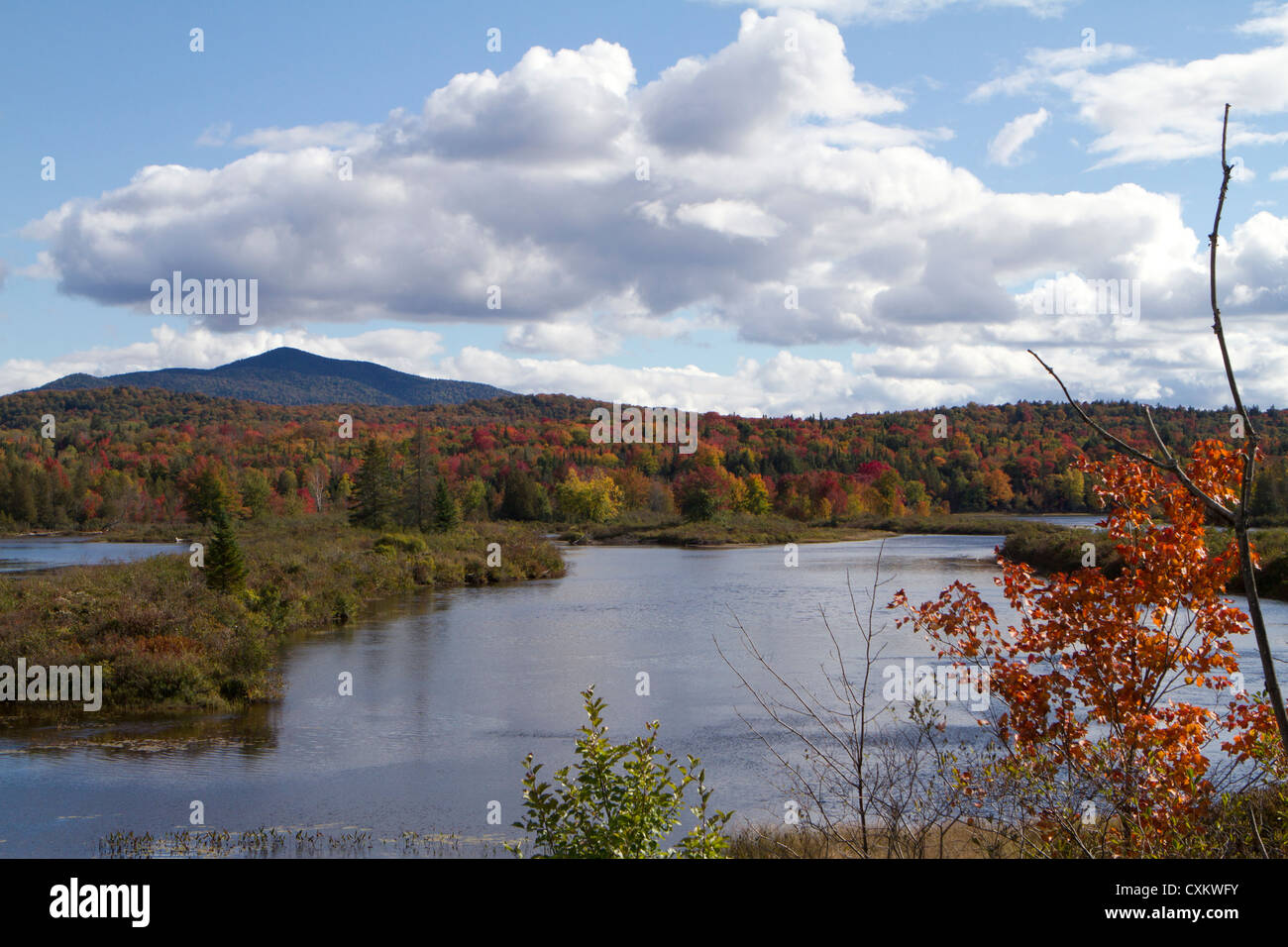 Cours supérieur de la rivière Hudson, New York, États-Unis d'Amérique. Lacs de montagnes Adirondack Banque D'Images