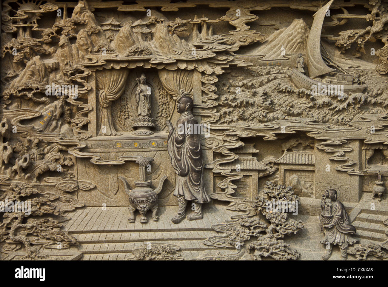 Guan Yin peinture en bois sculpté in Chinese Temple Banque D'Images