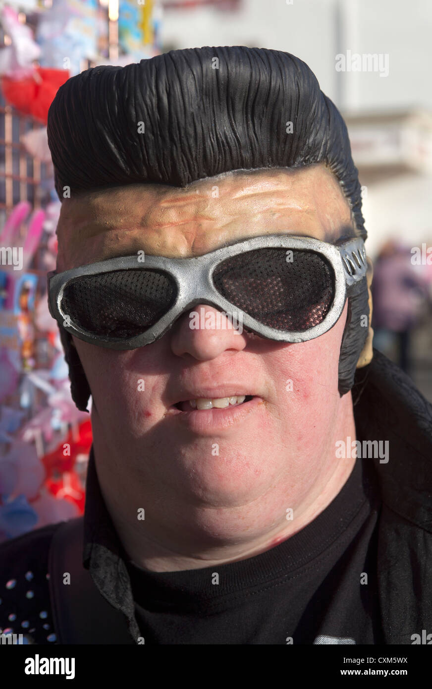 Lunettes de soleil elvis presley Banque de photographies et d'images à  haute résolution - Alamy