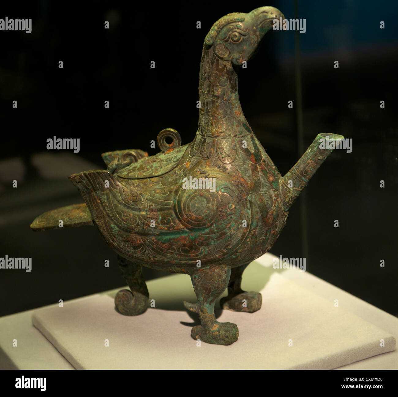 En forme d'oiseau bateau bronze exhumés dans Dahekou tombeaux à Yicheng County, Province du Shanxi. Musée de Shanxi. 2012 Banque D'Images