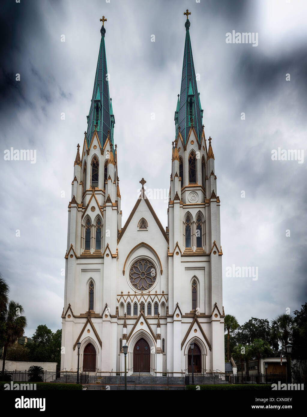 Panorama cousus de la Cathédrale Saint Jean Baptiste à Savannah, GA. Banque D'Images Panorama cousus de la Cathédrale Saint Jean Baptiste à Savannah, GA. Banque D'Images