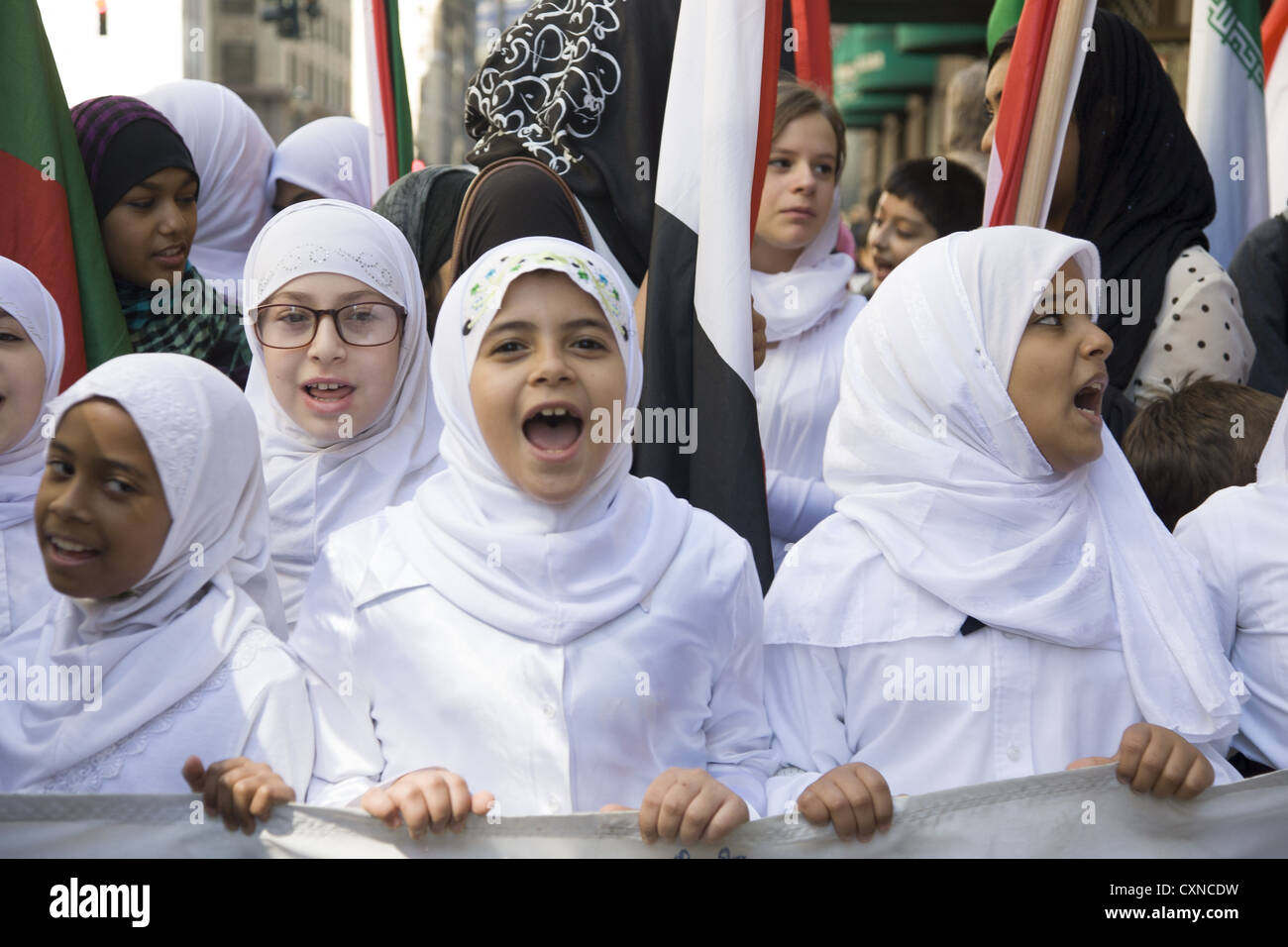 Muslim American Day Parade sur Madison Avenue à New York. Les filles de l'école une école musulmane dans le Queens en mars la parade Banque D'Images