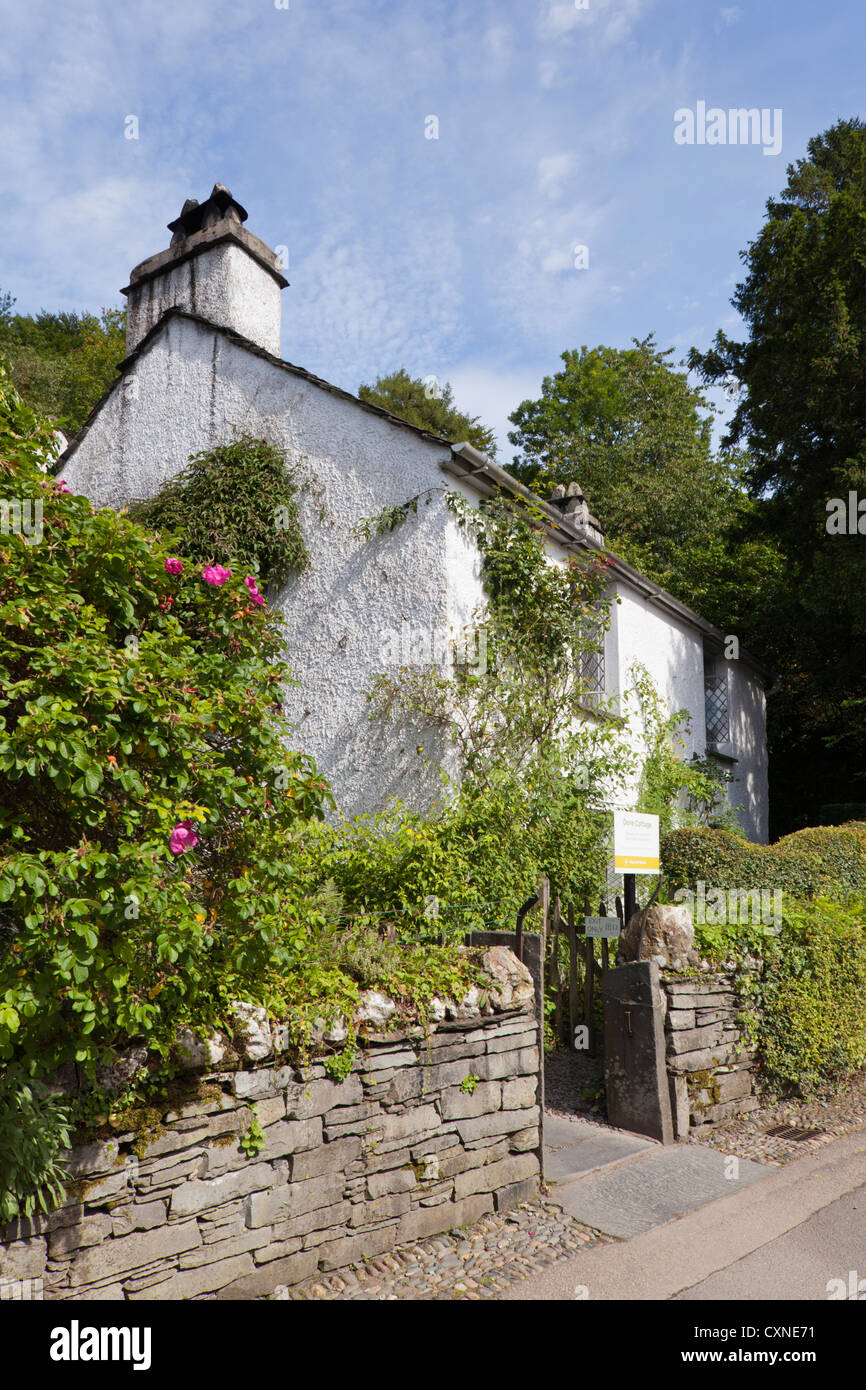 Dove Cottage, Grasmere, Cumbria, dans le district des lacs anglais, Royaume-Uni - la maison du poète William Wordsworth et de sa sœur Dorothy de 1799 à 1808. Banque D'Images