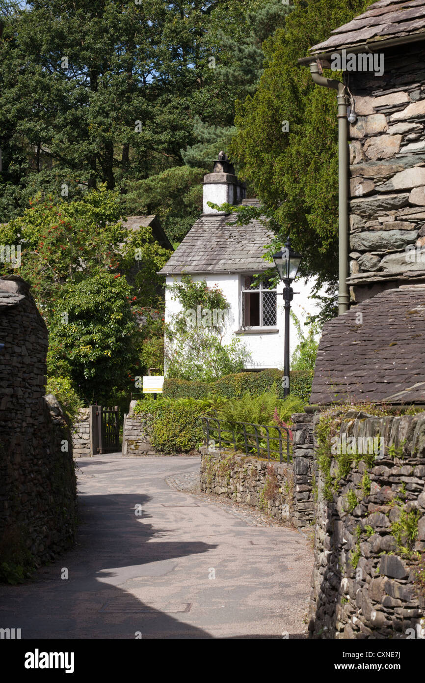 Dove Cottage, Grasmere, Cumbria, dans le district des lacs anglais, Royaume-Uni - la maison du poète William Wordsworth et de sa sœur Dorothy de 1799 à 1808. Banque D'Images