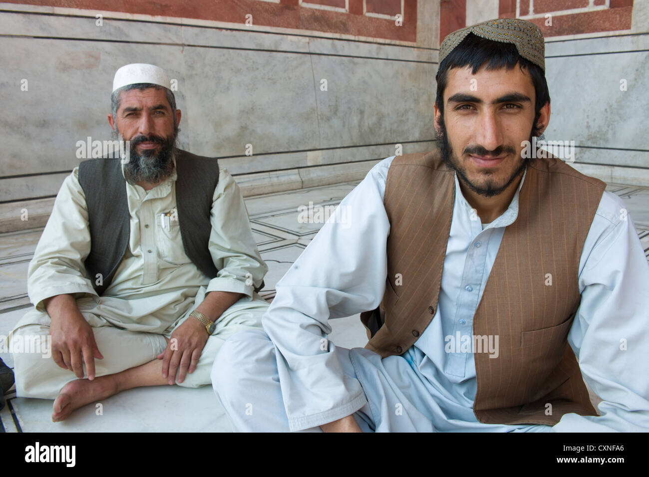 Les Afghans Kandahar dans le Jama Masjid, la principale mosquée de la vieille ville de Delhi, Inde Banque D'Images
