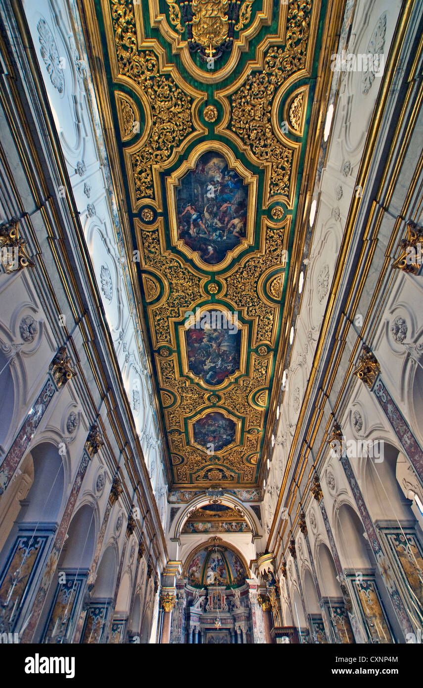 Amalfi Cathédrale de Saint Andrew (Duomo di San Andreas) intérieur de toit chapelle baroque espagnol Banque D'Images