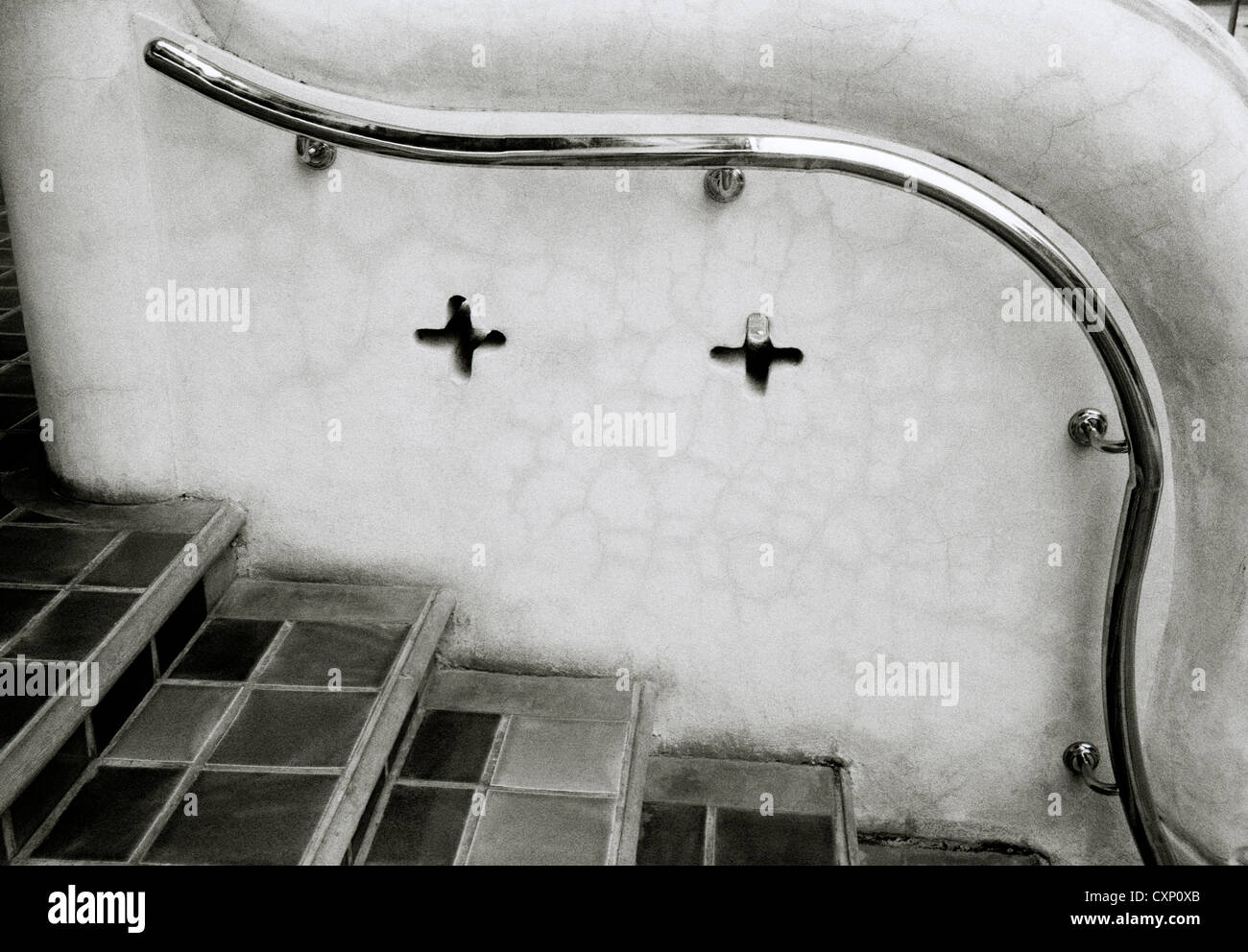 Wat Chedi Luang à Chiang Mai en Thaïlande en extrême-Orient Asie du Sud-est. Bouddhisme Architecture bouddhiste Histoire religion Voyage historique b&W Stone Banque D'Images