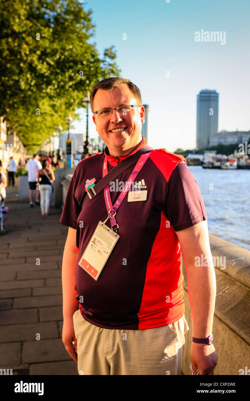 Homme Para-Olympian sur une excursion d'une journée à Londres Banque D'Images