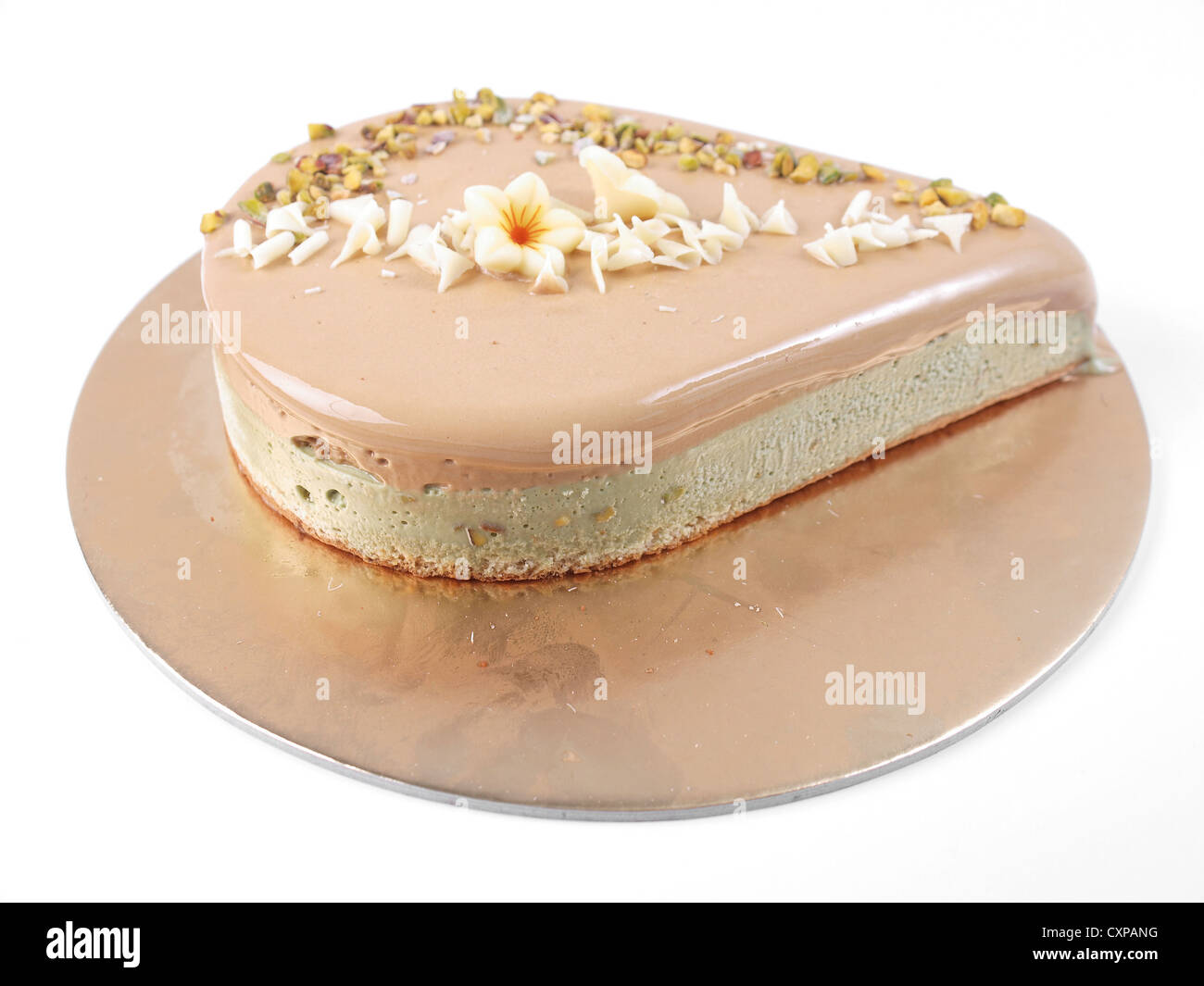 Gâteau aux fruits et glaces - isolé sur fond blanc Banque D'Images