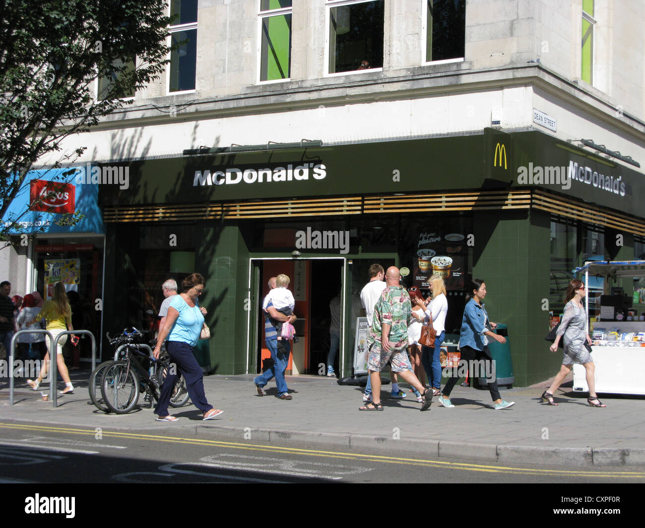 McDonald's restaurant fast food shop Brighton East Sussex UK Banque D'Images