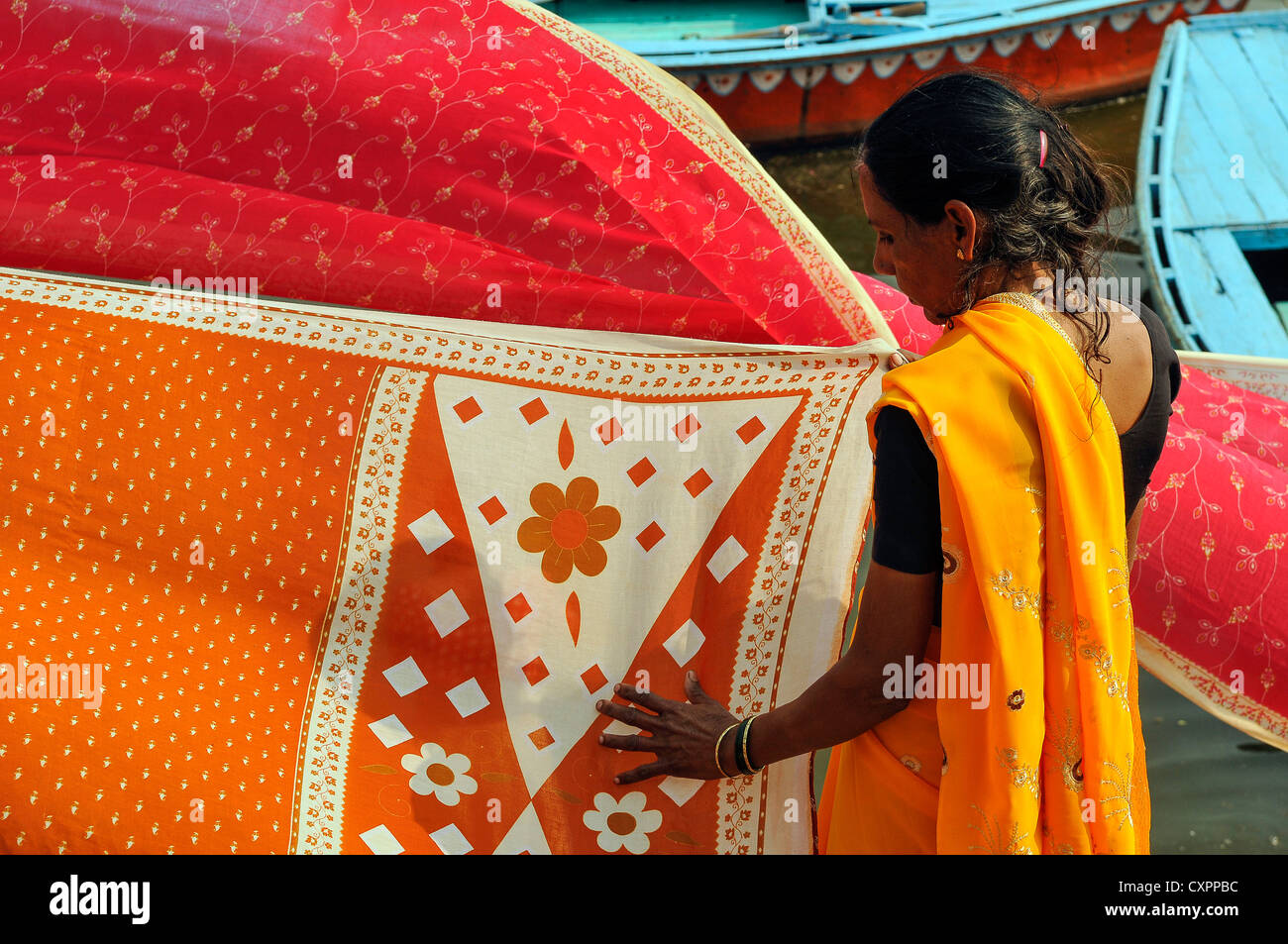 Asie Inde Uttar Pradesh Varanasi une blanchisserie sur les rives du Gange Banque D'Images