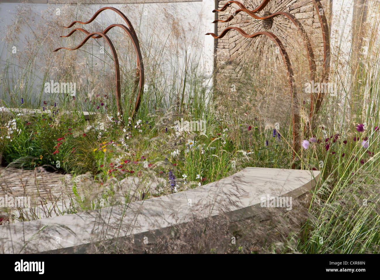 Le Mornflake jardin conçu par Janine Crimmins décerné l'or et Meilleur Show Garden Tatton Park RHS Flower Show 2012 Banque D'Images