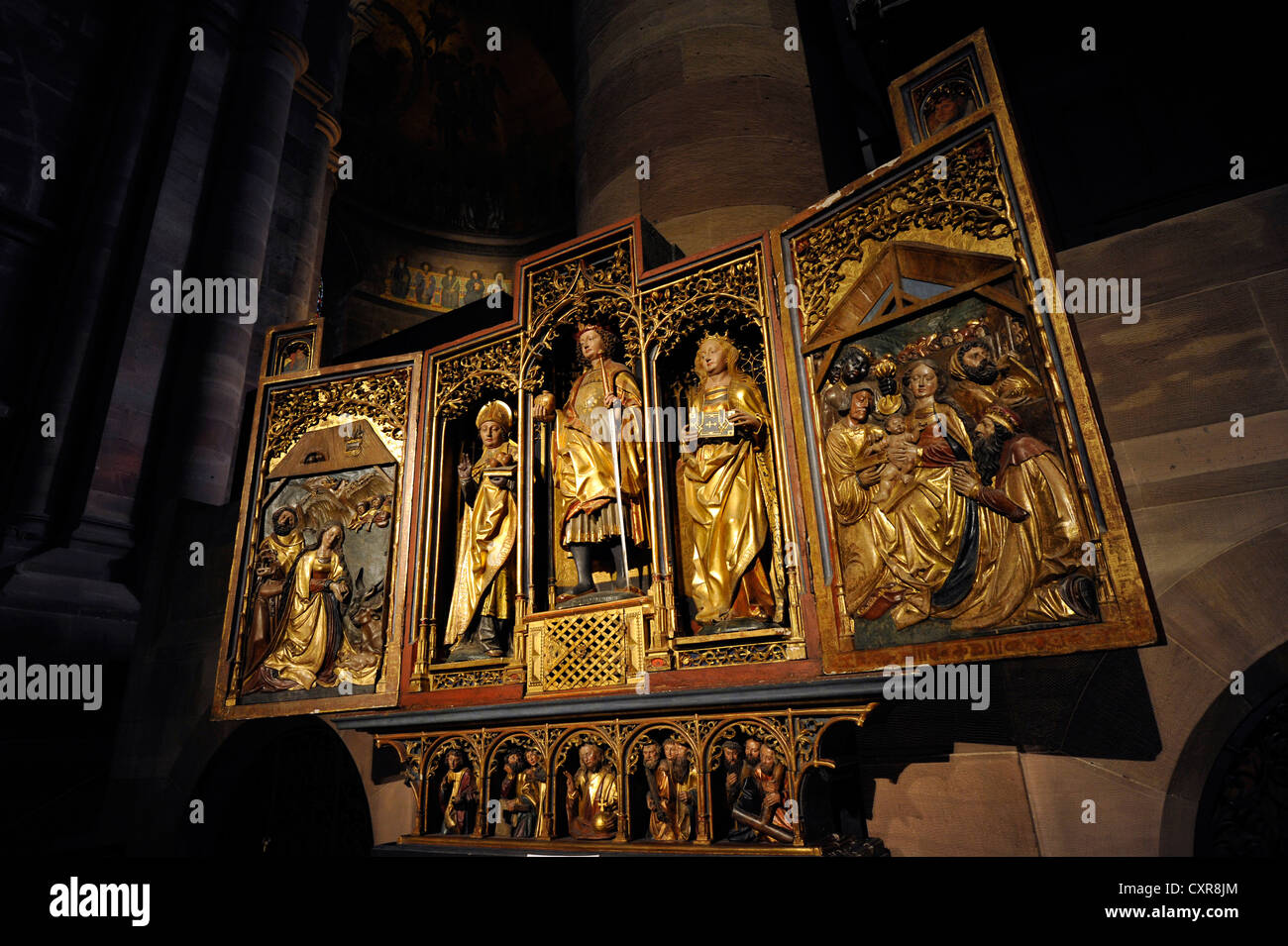 Culte des saints, St Nicolas, St Pancrace et St Catherine, vue de l'intérieur de la cathédrale de Strasbourg, la cathédrale de Notre Dame de Banque D'Images