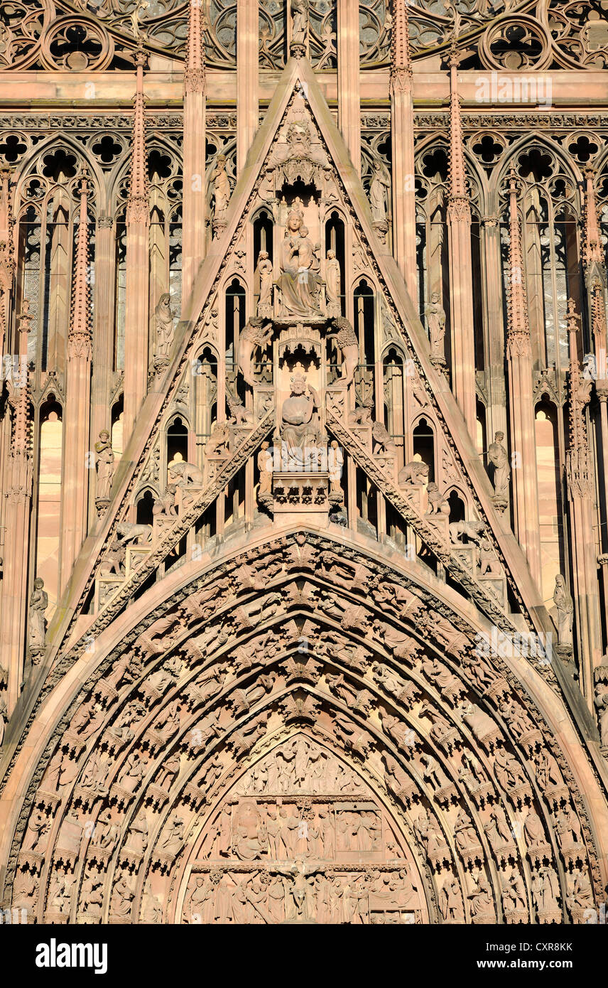 Entrée principale, façade ouest, la cathédrale de Strasbourg, la cathédrale de Notre Dame de Strasbourg, Strasbourg, Bas-Rhin, Alsace Banque D'Images
