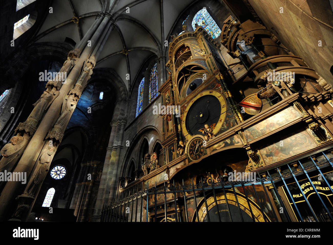Horloge astronomique, vue de l'intérieur de la cathédrale de Strasbourg, la cathédrale de Notre Dame de Strasbourg, Strasbourg, Bas-Rhin Banque D'Images