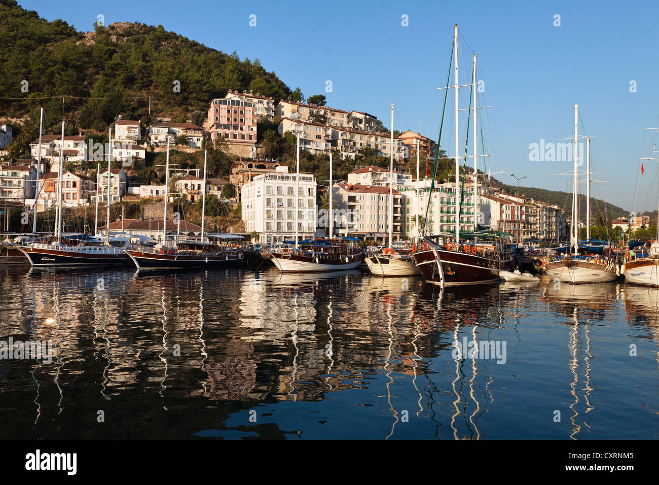 Fethiye marina, côte lycienne, Lycie, Mer Méditerranée, Turquie Banque D'Images