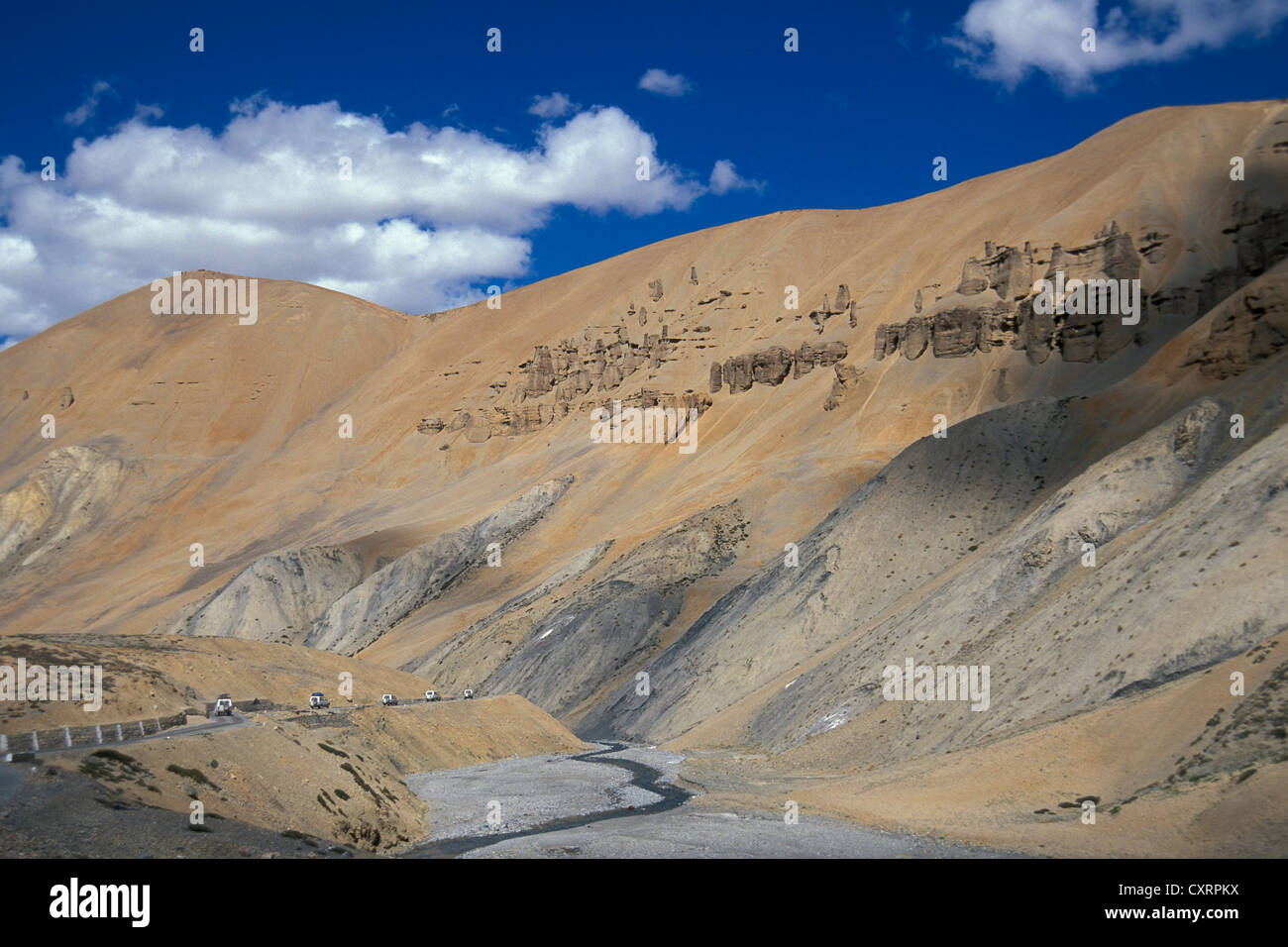 La route Manali-Leh, à Pang, Ladakh, Himalaya indien, le Jammu-et-Cachemire, l'Inde du Nord, Inde, Asie Banque D'Images