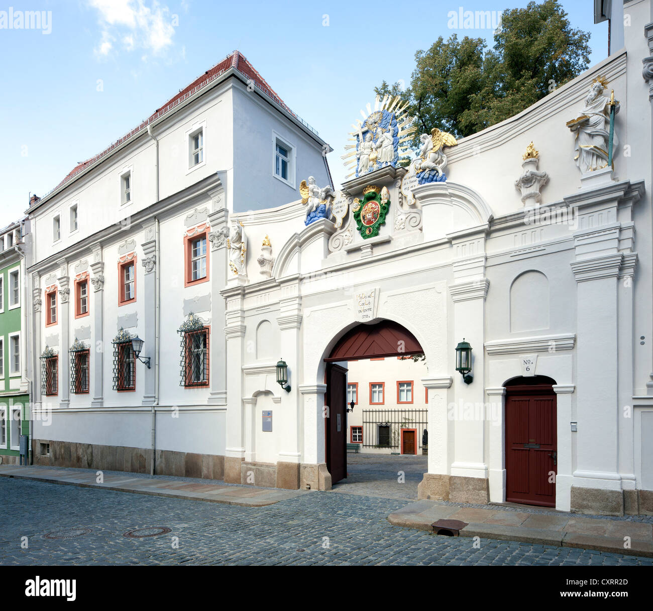 Chapitre de la cathédrale, entrée principale, archives, bibliothèque et la trésorerie de l'ordinariat épiscopale, Bautzen, Budysin Banque D'Images
