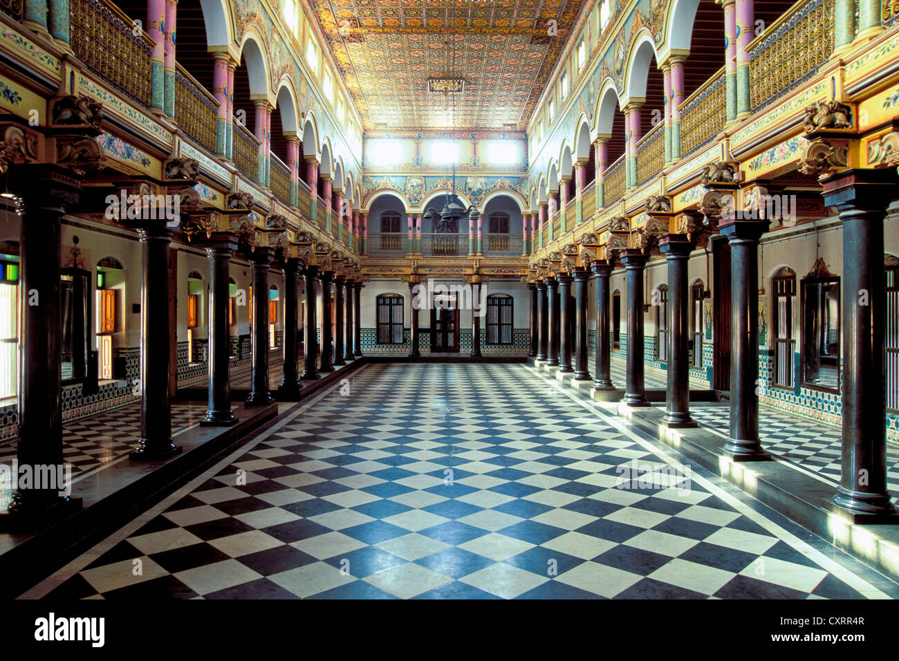 Pilier Hall, old merchant's villa, Chettinad, Tamil Nadu, Inde du Sud, Inde, Asie Banque D'Images