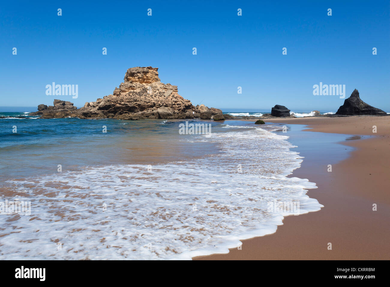 Praia da Castelejo Beach, côte Atlantique, Algarve, Portugal, Europe Banque D'Images