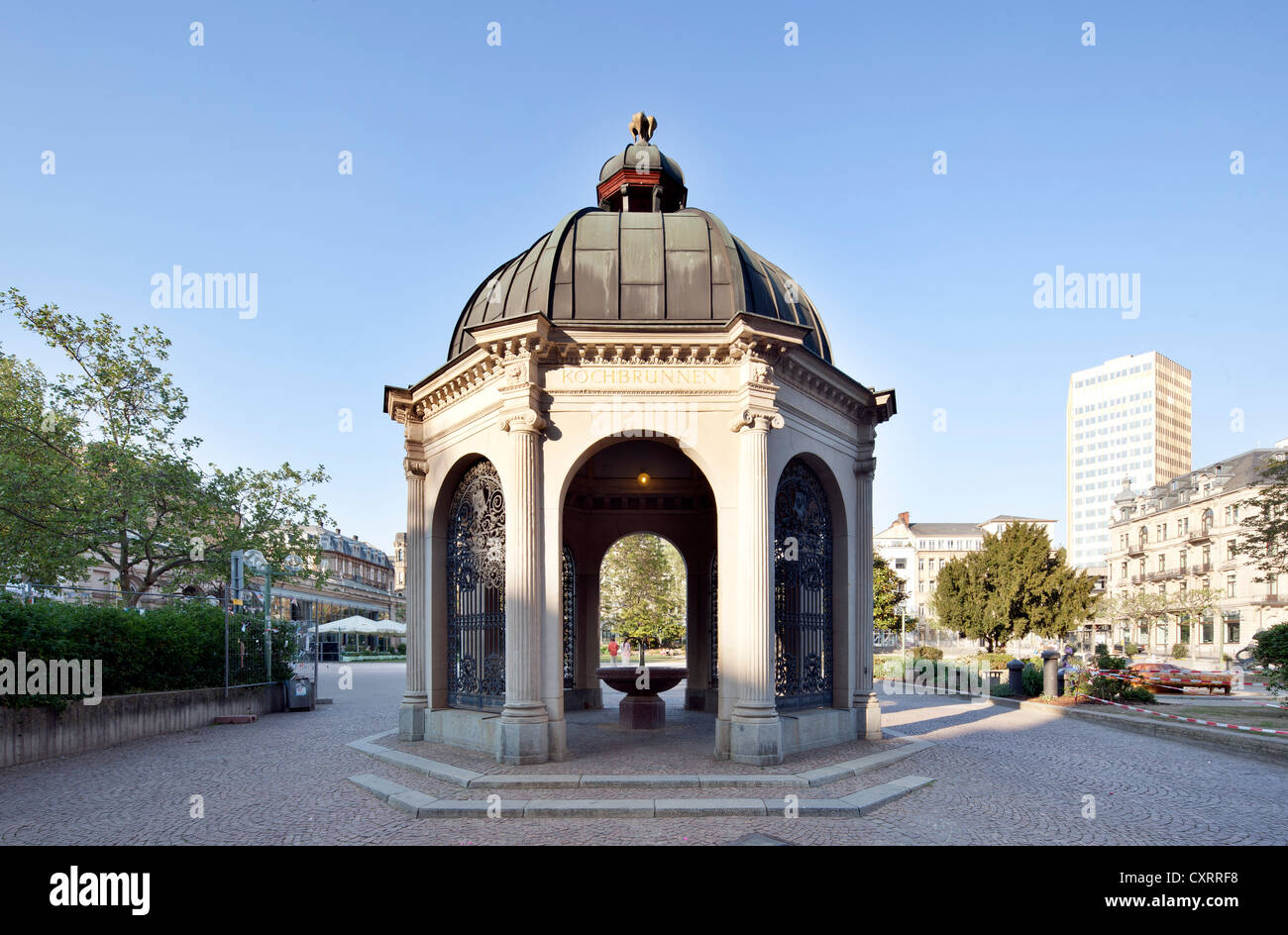 Kochbrunnentempel, fontaine, des sources thermales, chlorure de sodium Hot spring, Wiesbaden, Hesse, Germany, Europe Banque D'Images