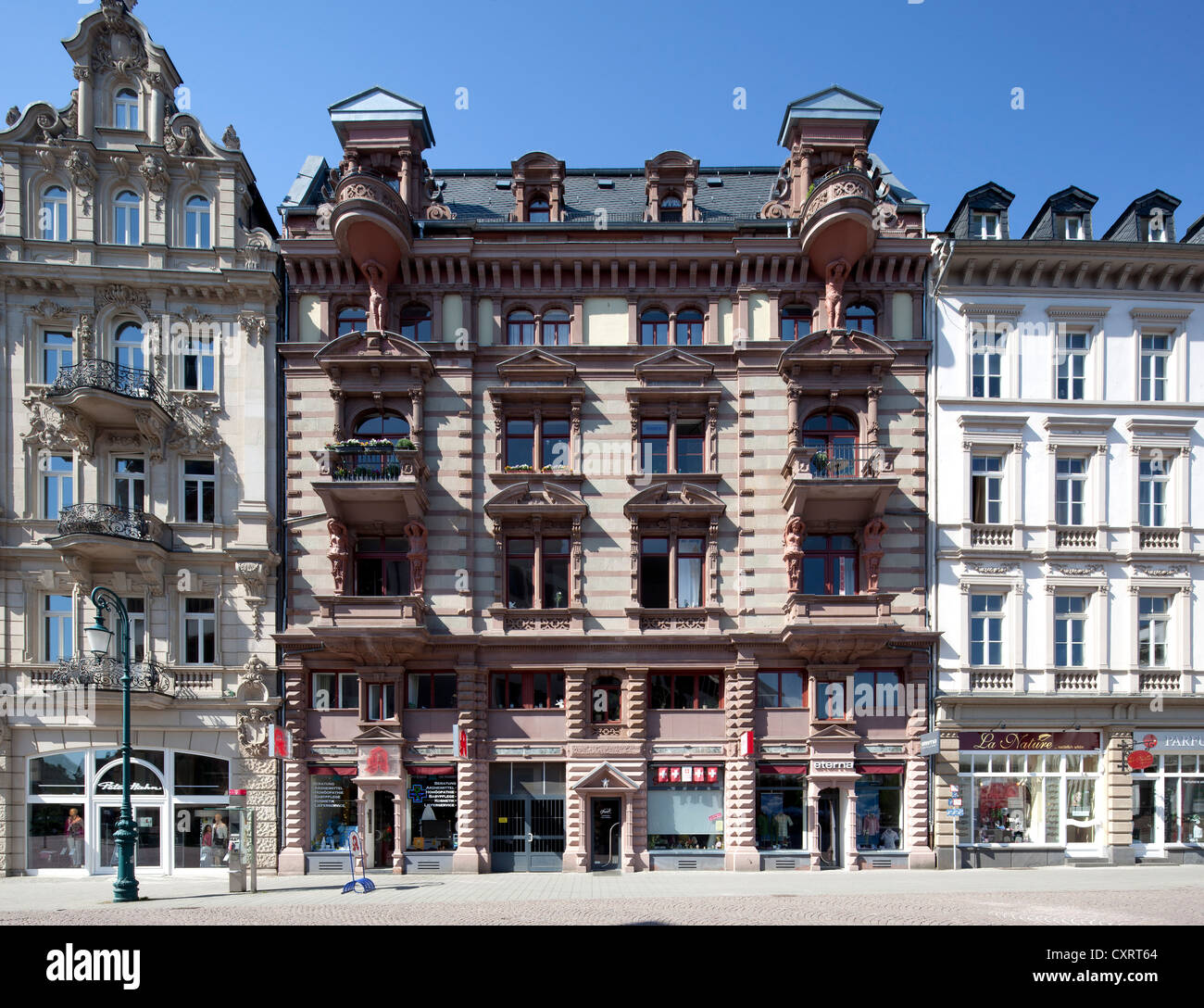Bureaux et commerces bâtiment avec une façade classique, Marktstrasse, Wiesbaden, Hesse, Germany, Europe, PublicGround Banque D'Images