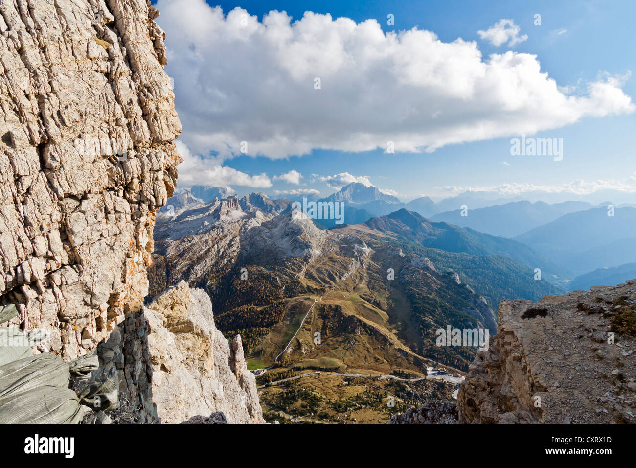 Vue du mont Lagazuoi, 2778 mètres, Col Falzarego, Dolomites, Italie, Europe Banque D'Images