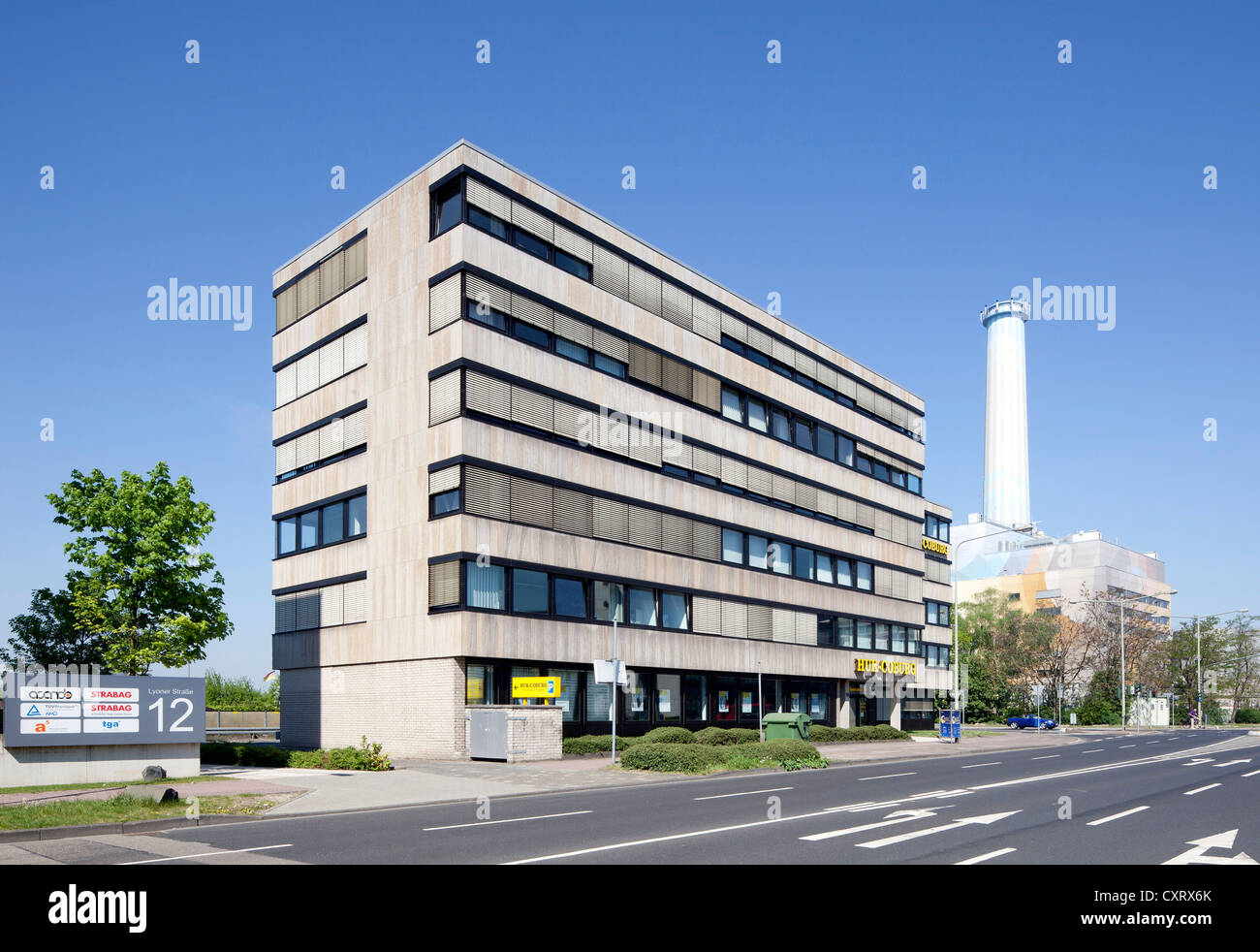 Immeuble de bureaux sur la rue Lyoner Strasse, Buerostadt Niederrad business park, Frankfurt am Main, Hesse, PublicGround Banque D'Images